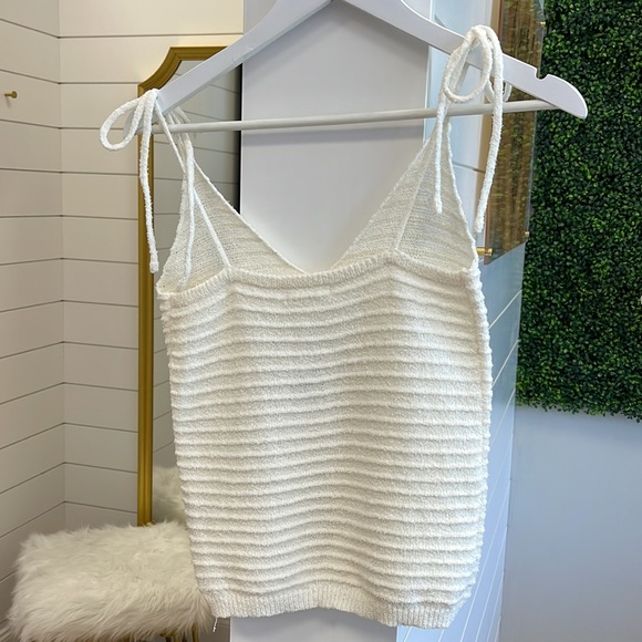 💗💗 3/$30 Ribbed tank! - Picture 2 of 2